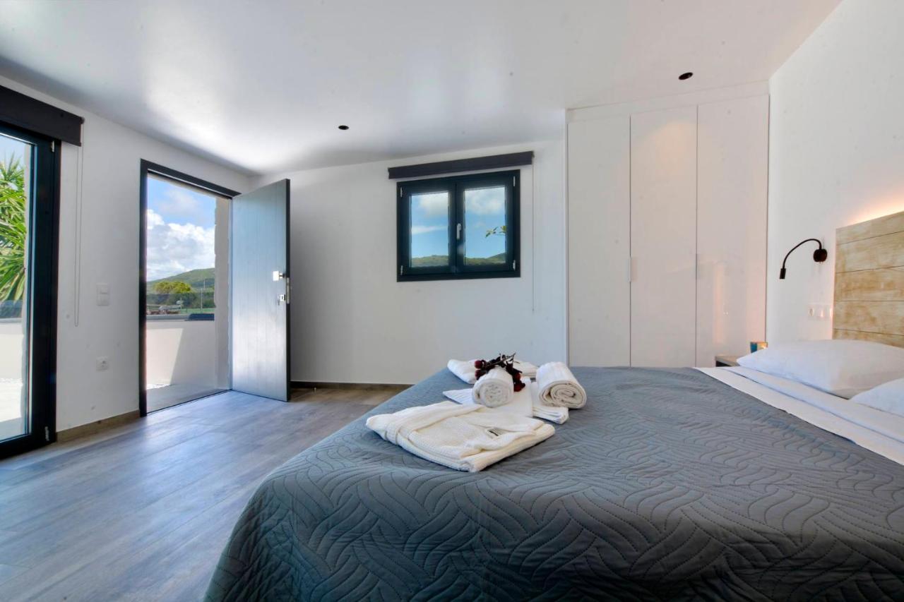 Villa Flamingo - 4 Bedrooms - Private Pool - Next To Renowned Issos Beach & Lake Korission Línia Buitenkant foto