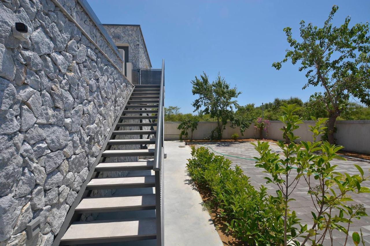 Villa Flamingo - 4 Bedrooms - Private Pool - Next To Renowned Issos Beach & Lake Korission Línia Buitenkant foto