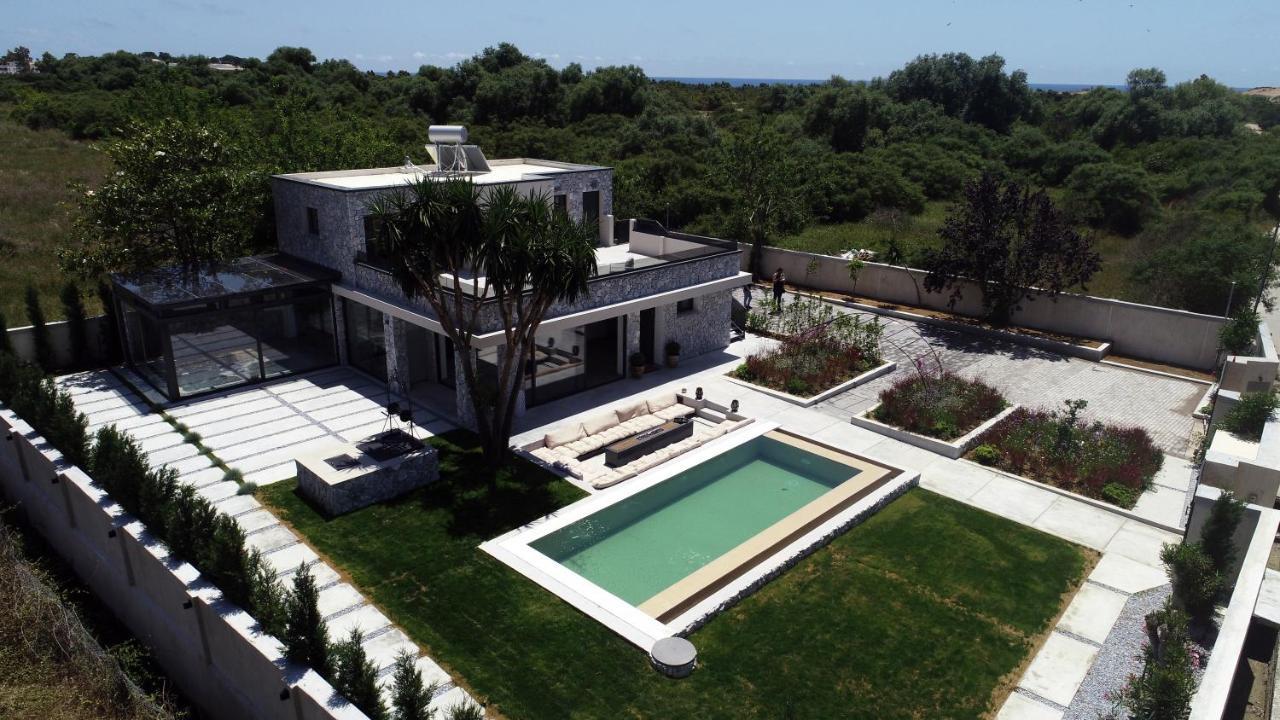 Villa Flamingo - 4 Bedrooms - Private Pool - Next To Renowned Issos Beach & Lake Korission Línia Buitenkant foto